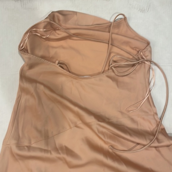 NWT ASTR THE LABEL Cowl Slip Midi Dress M - Picture 9 of 10